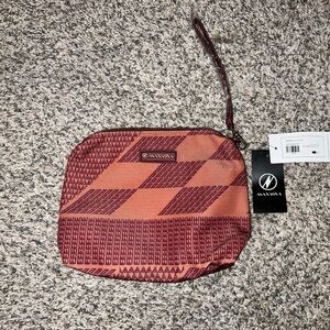 NWT MANAOLA Hawaii Bag